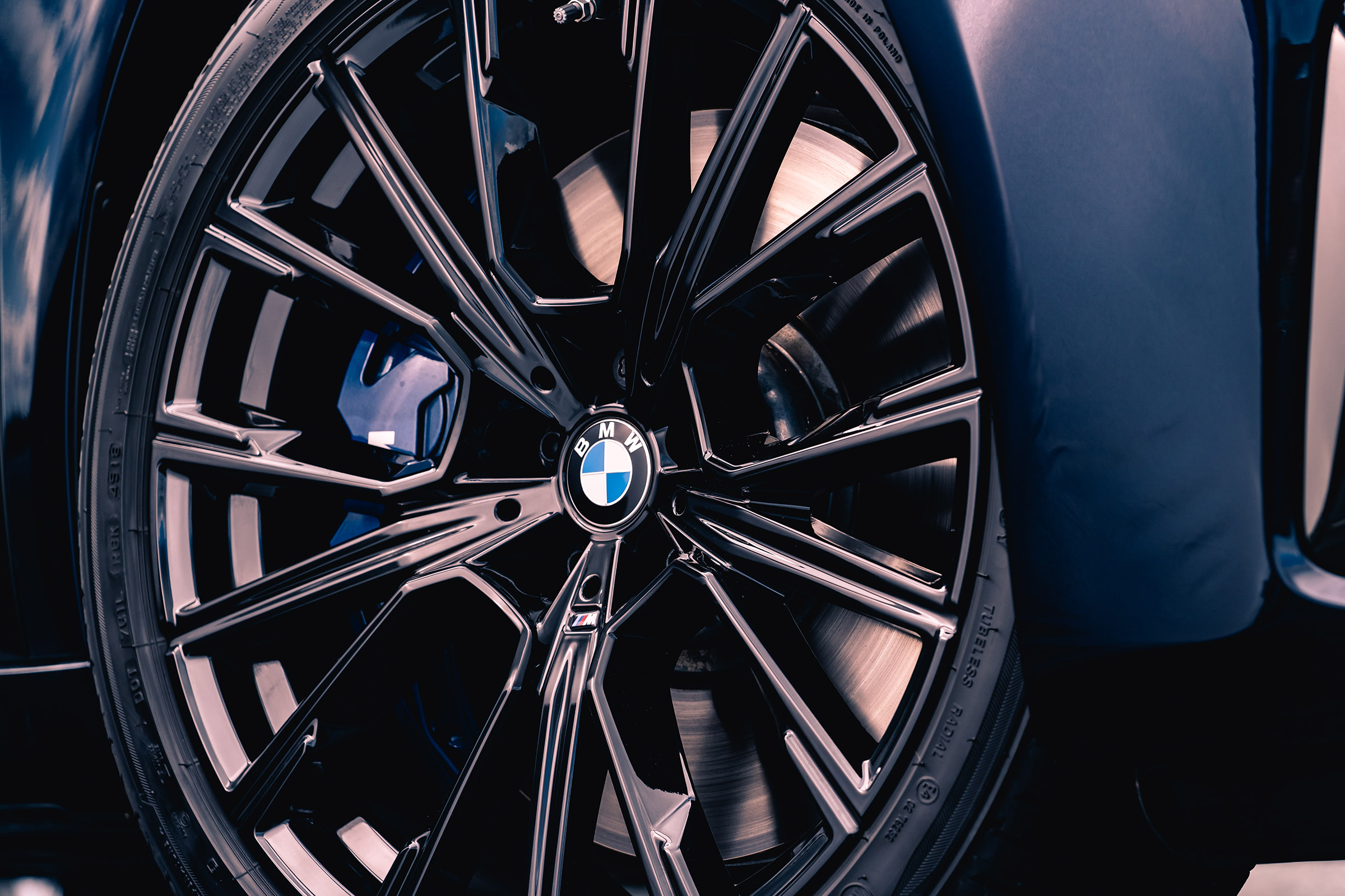 BMW 7-series review - wheel