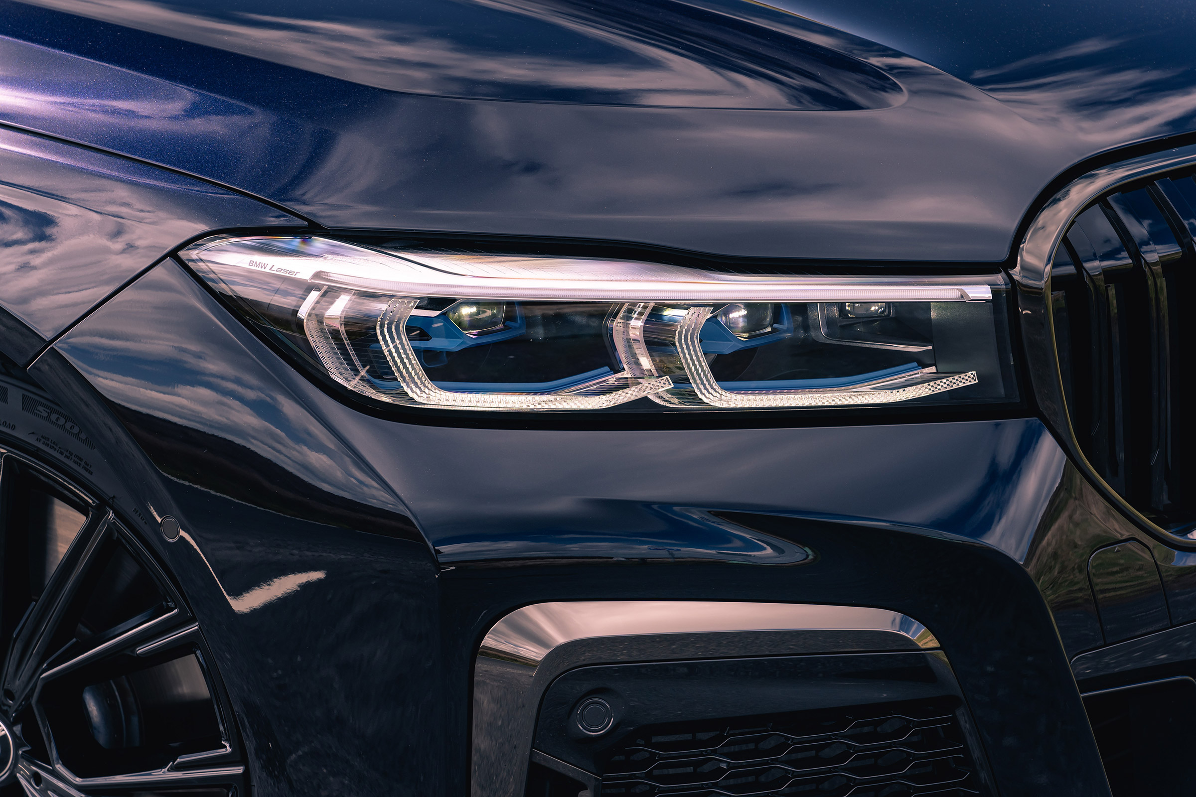 BMW 7-series review - headlight