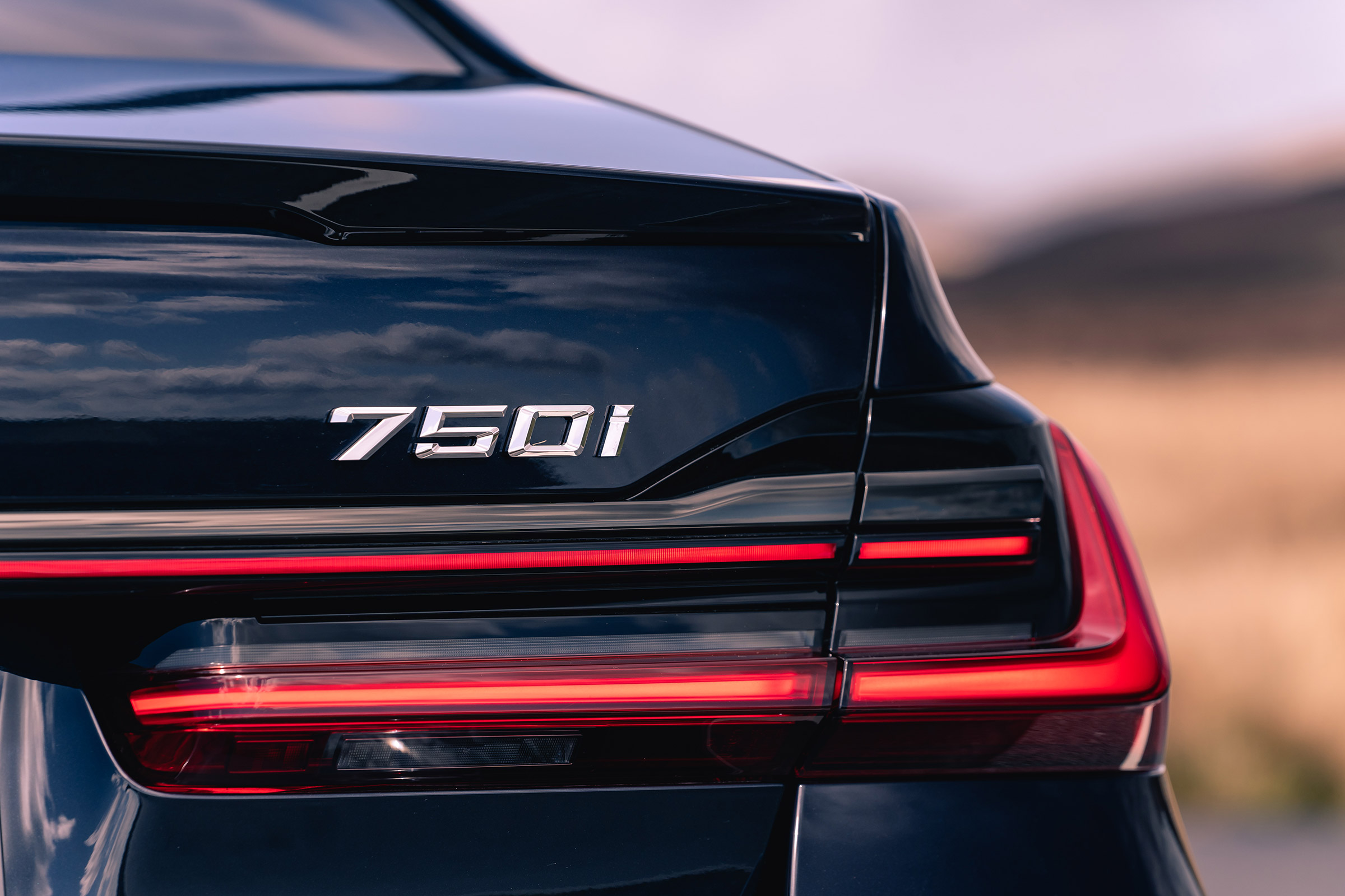 BMW 7-series review - rear light