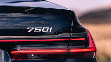 BMW 7-series review - rear light