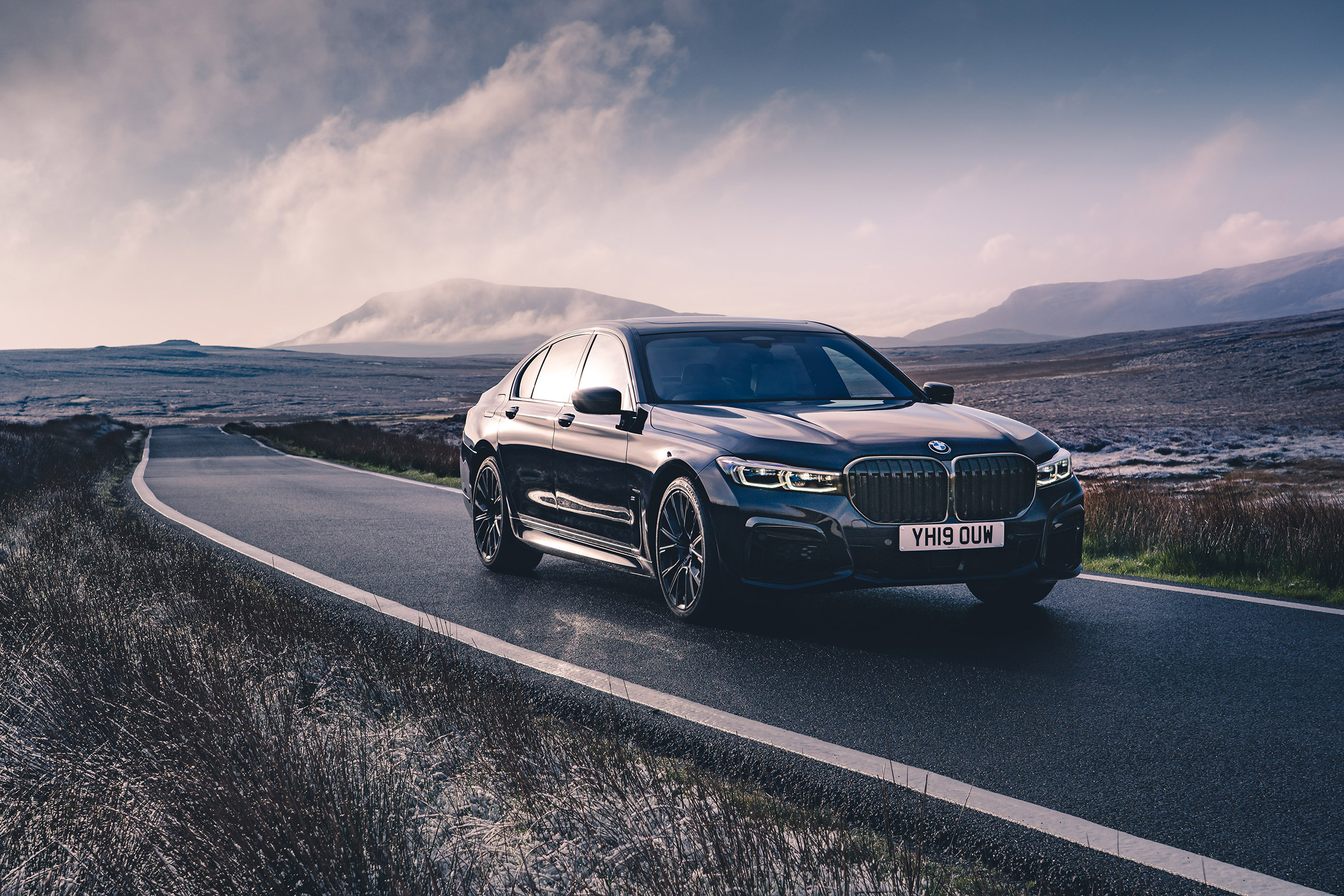 BMW 7-series review - front quarter
