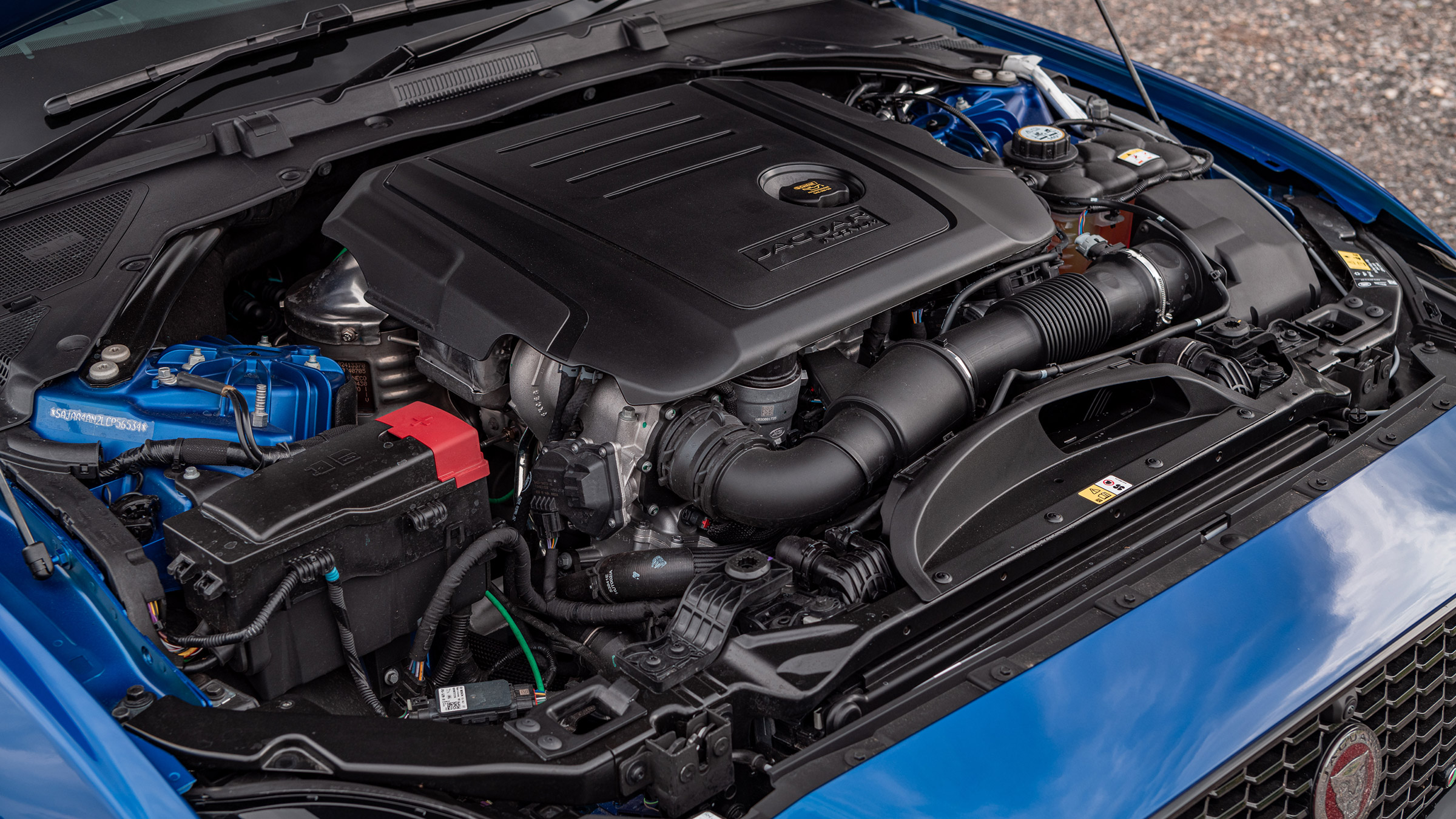 Jaguar XE engine