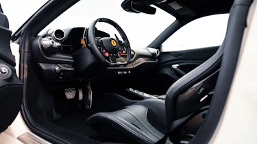 Novitec Ferrari F8 Tributo interior