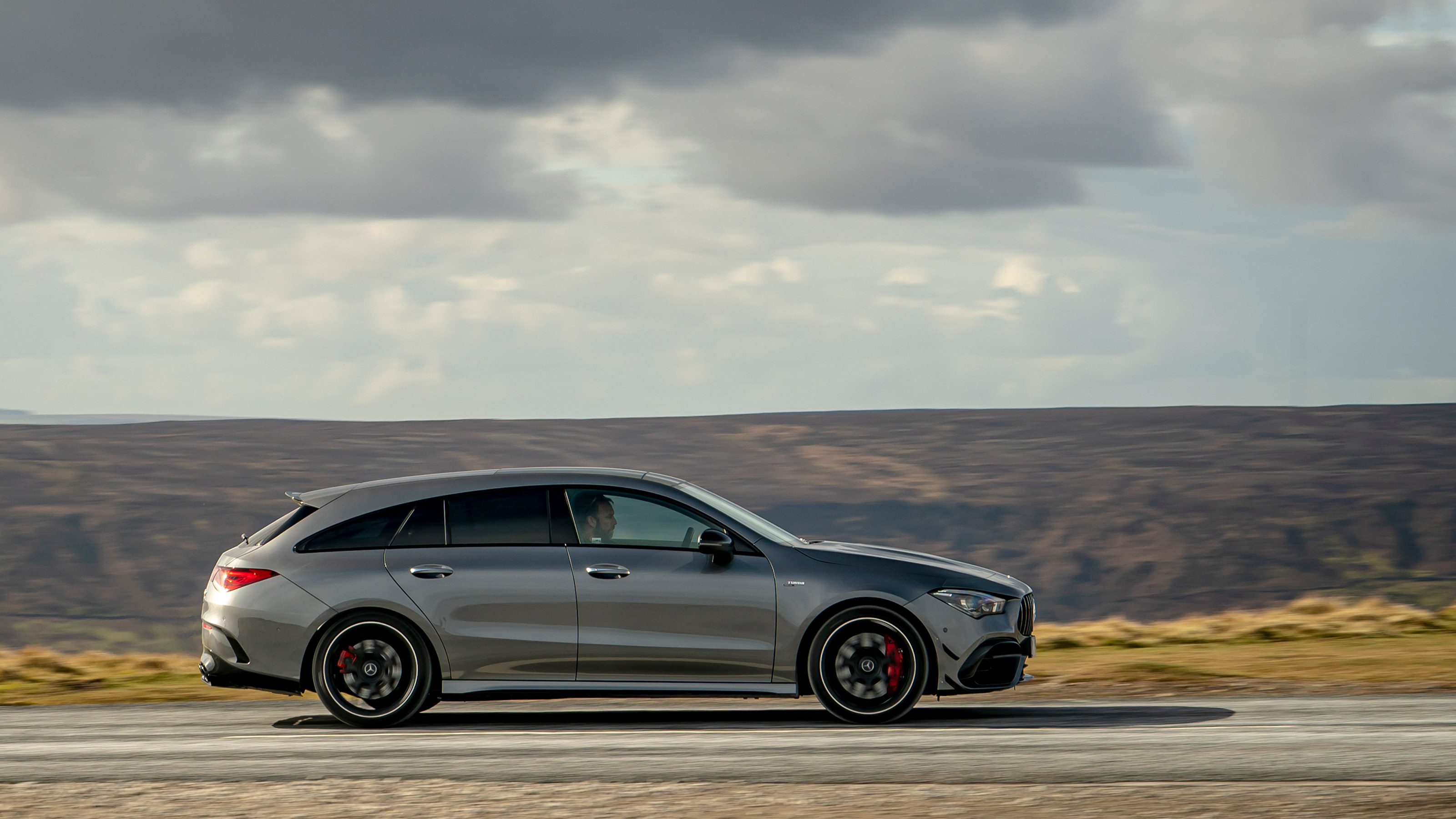 CLA 45 Shooting brake side