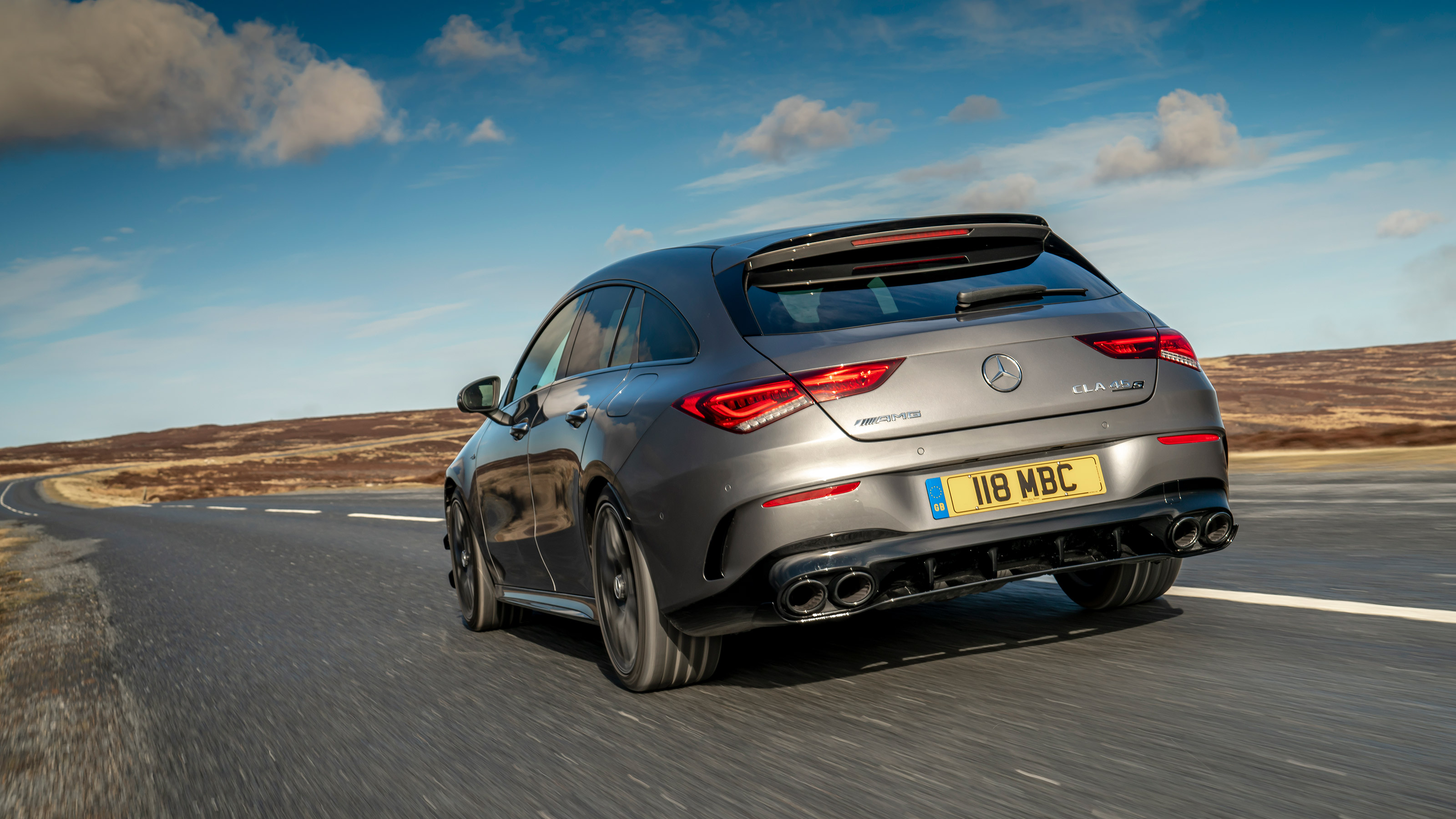 Mercedes-AMG CLA45 S Shooting Brake