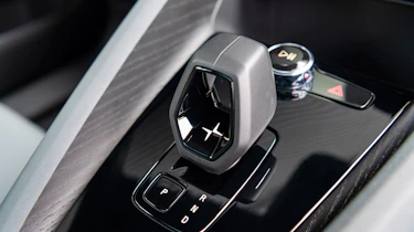 Polestar 2 – gear selector