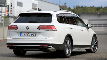 Golf R Estate 2020 spied - rear quarter