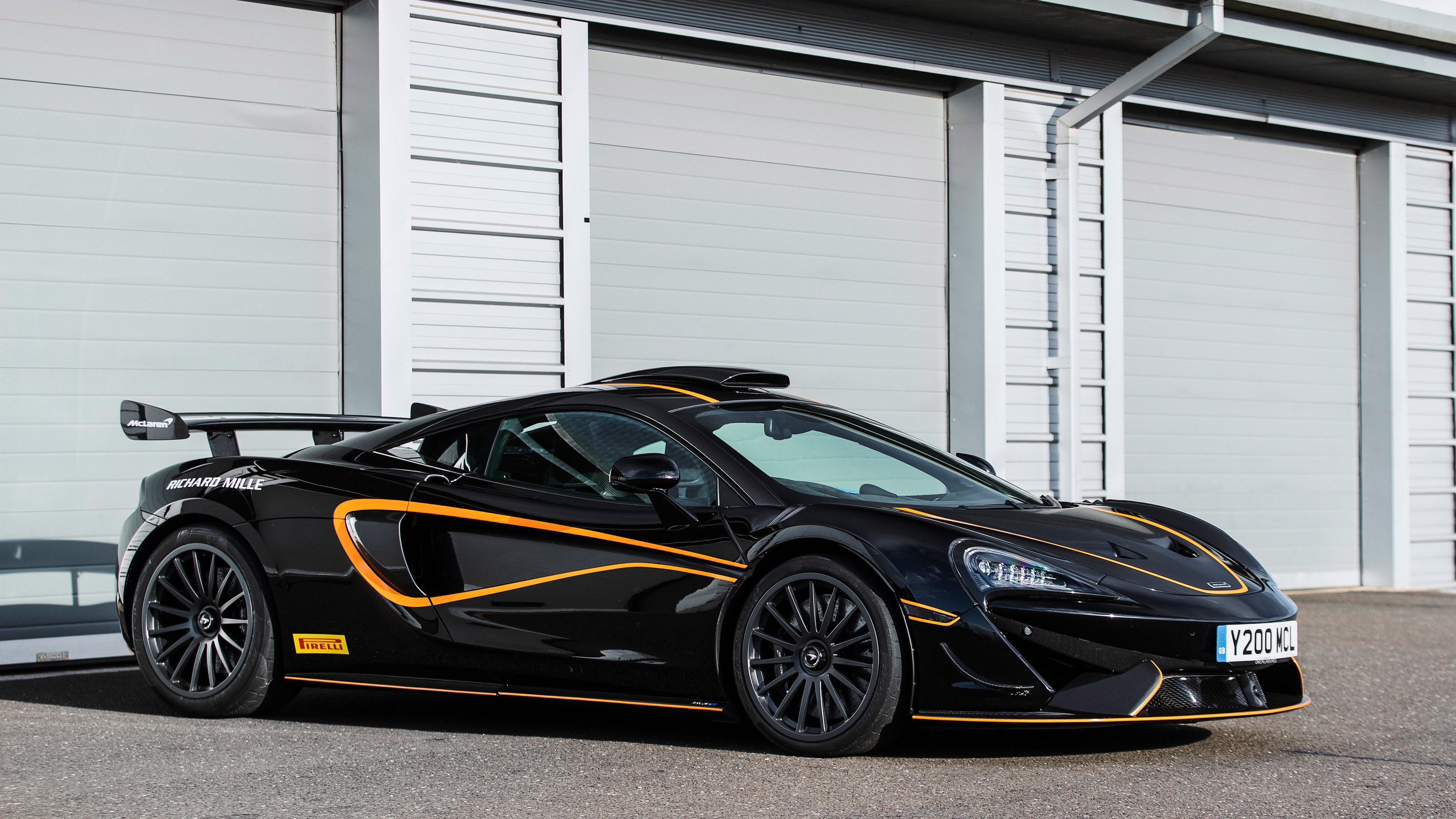 McLaren 620R