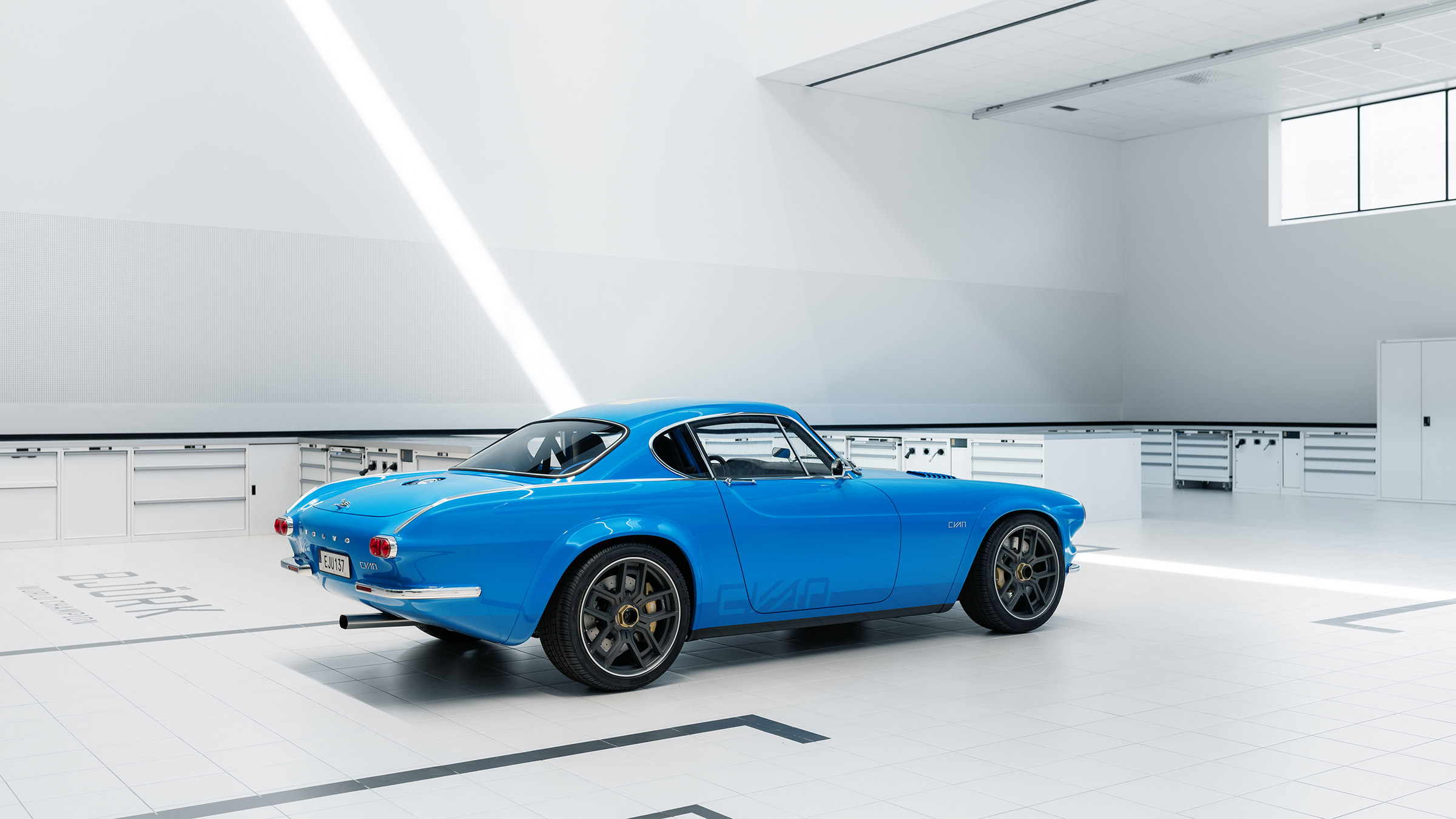 Volvo P1800 Cyan