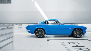 Volvo P1800 Cyan