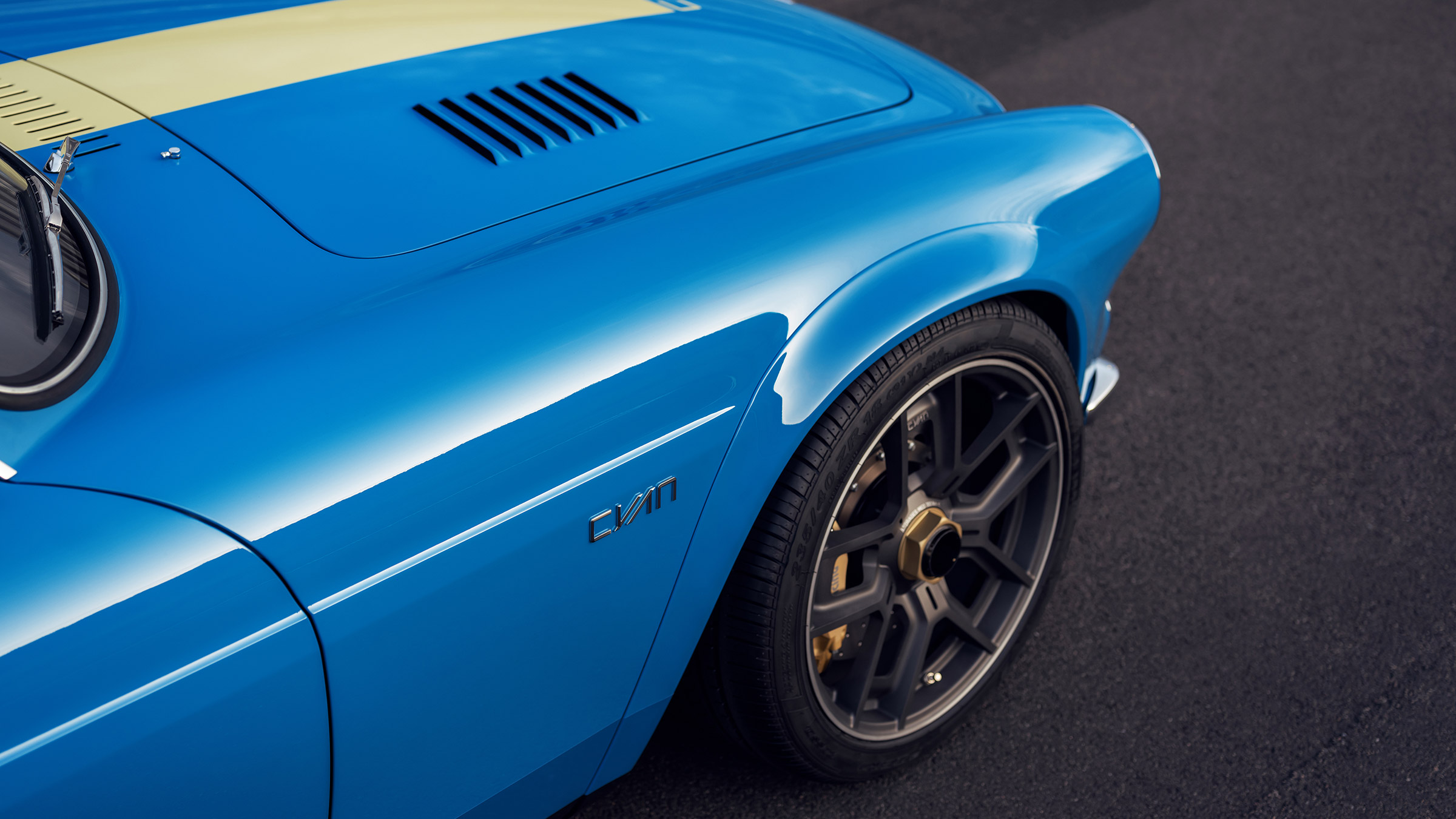 Volvo P1800 Cyan