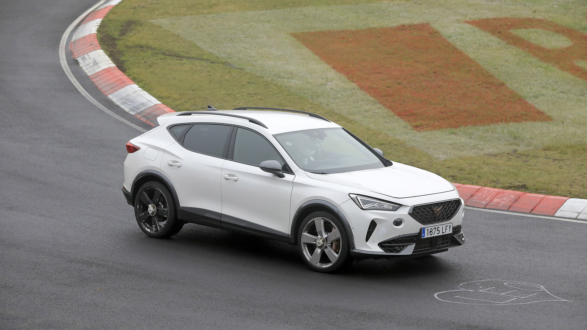 Cupra Formentor VZ5 spy - side 2