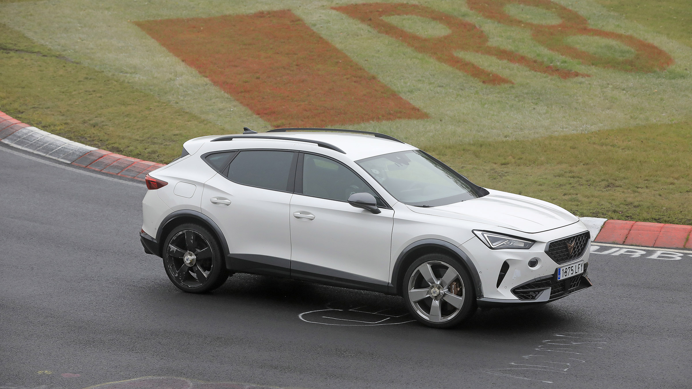 Cupra Formentor VZ5 spy - 2