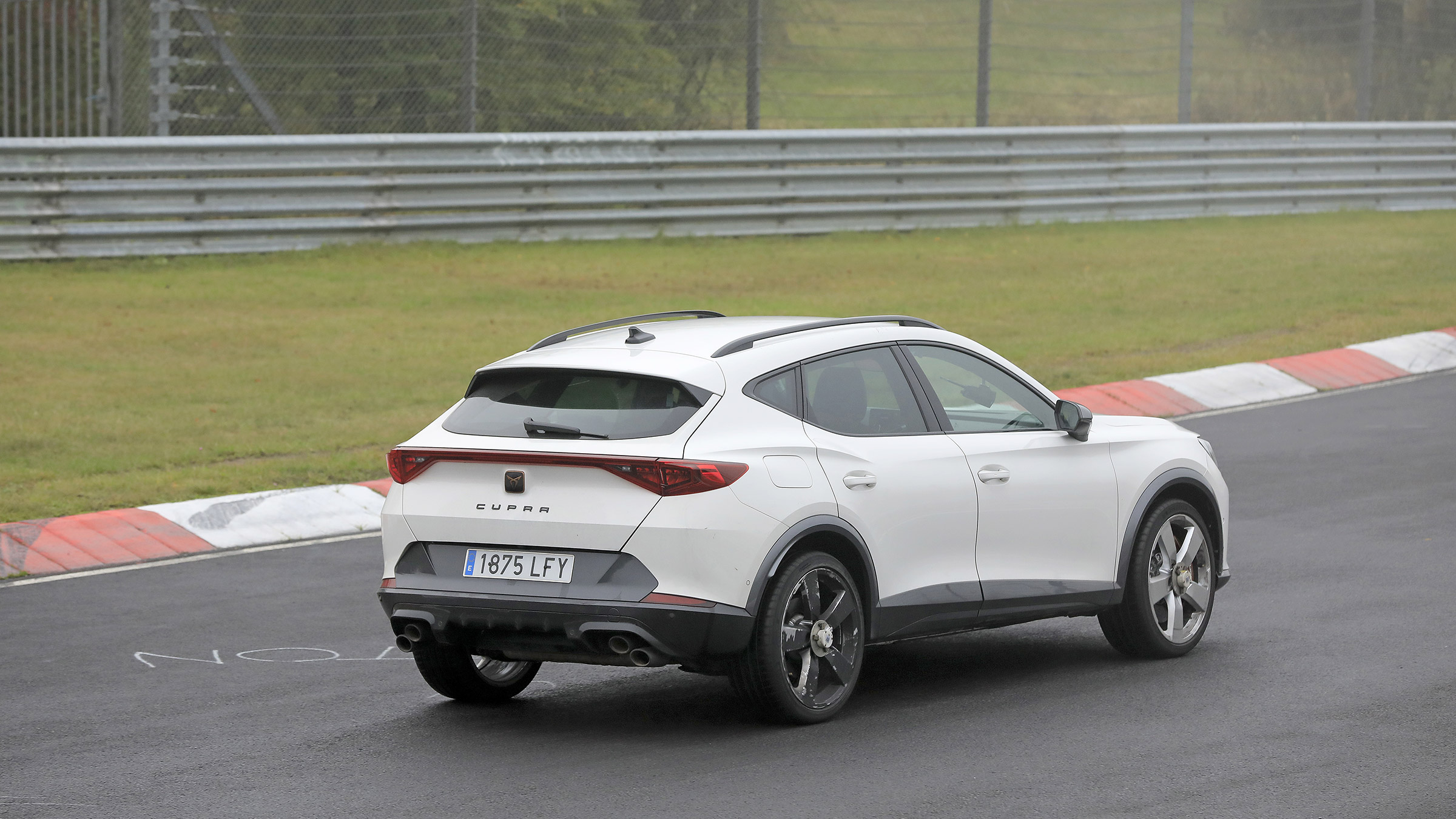Cupra Formentor VZ5 spy - rear quarter