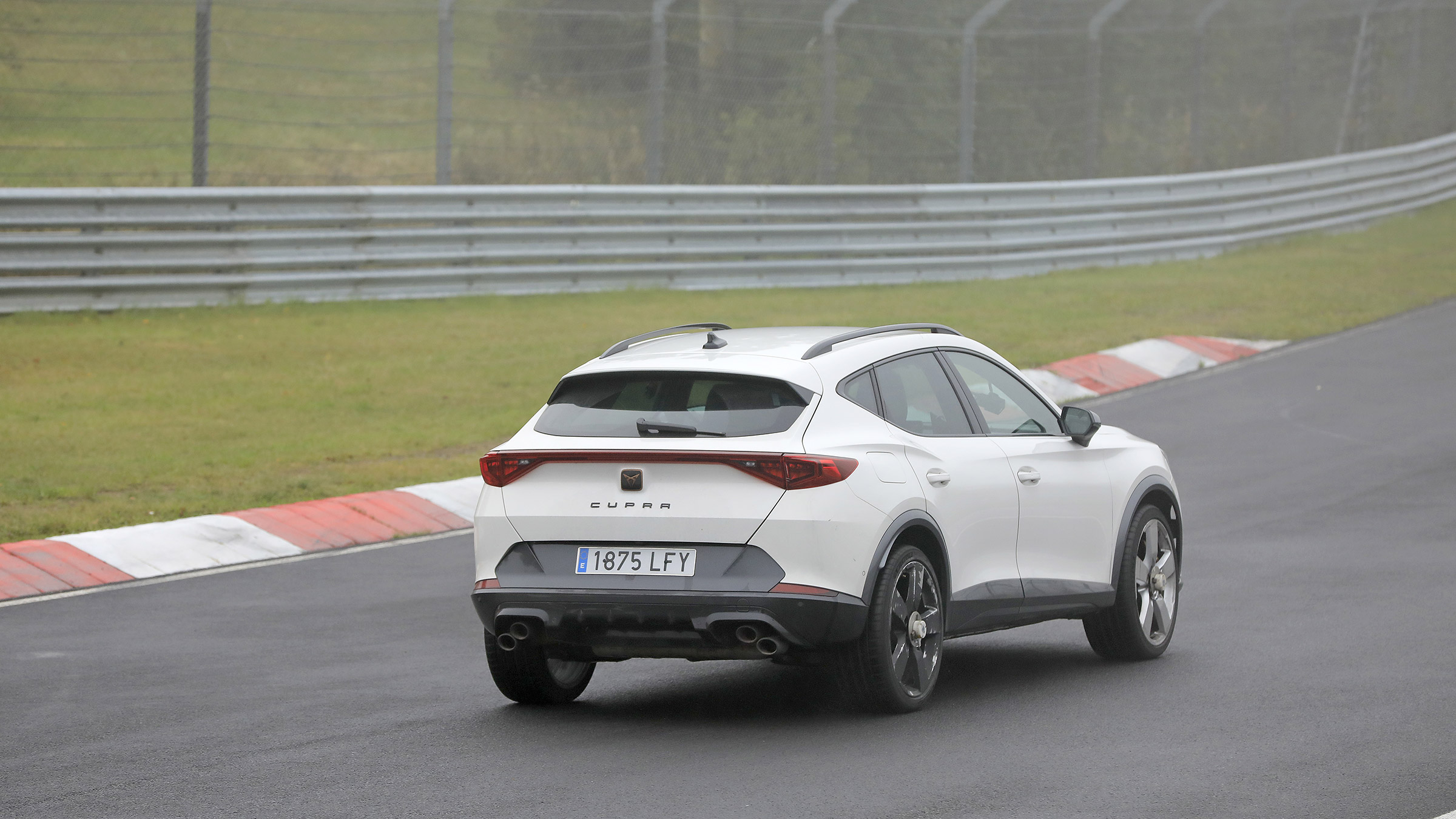 Cupra Formentor VZ5 spy - rear quarter