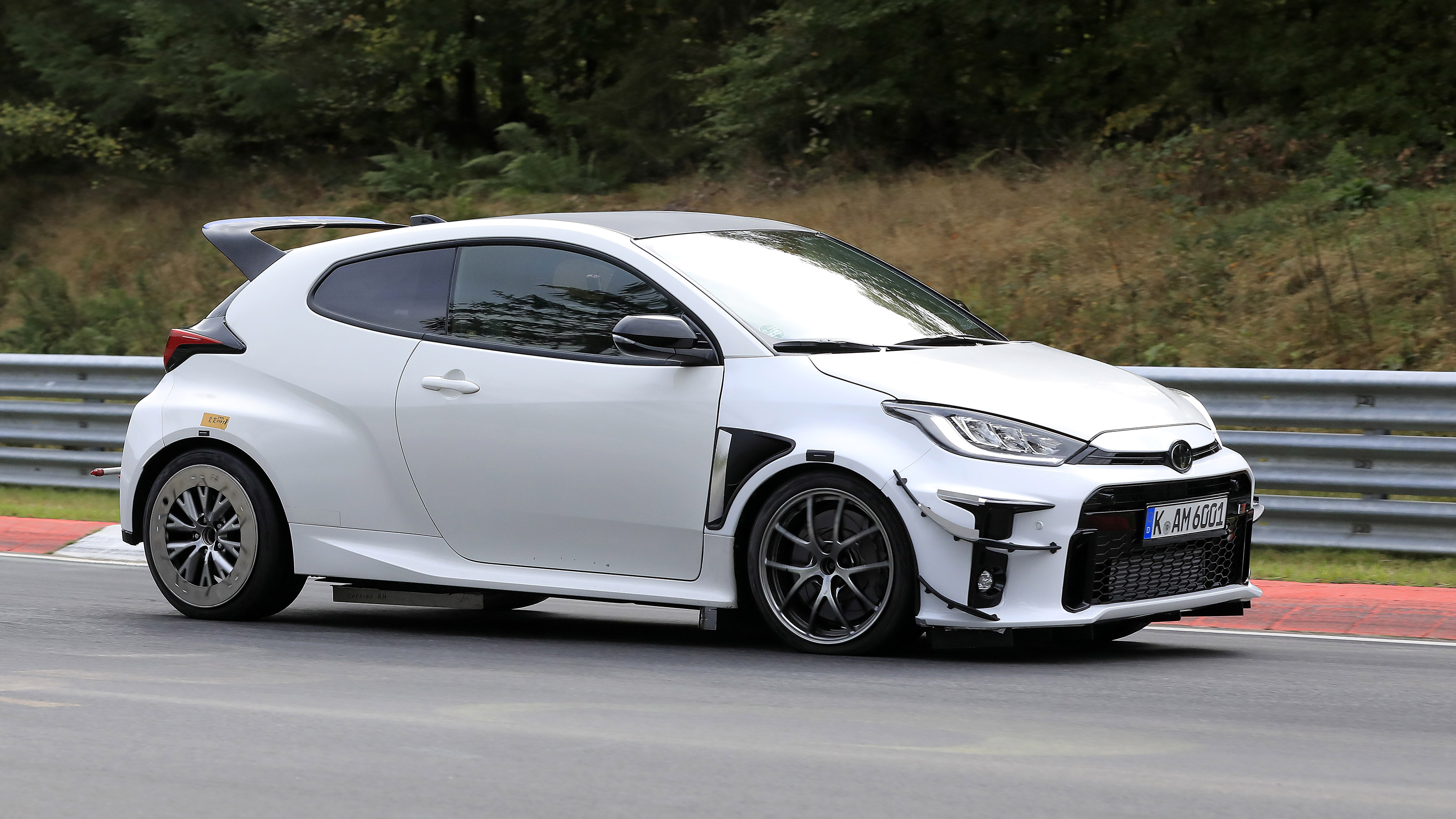 GRMN Yaris