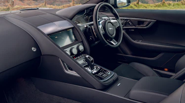 Used Jaguar F-Type P450 – cabin