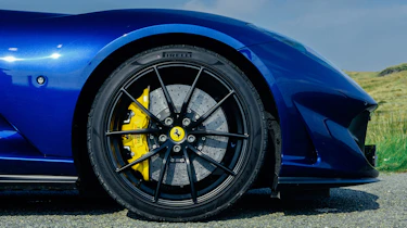 Ferrari 812 GTS TDF blue - detail wheel