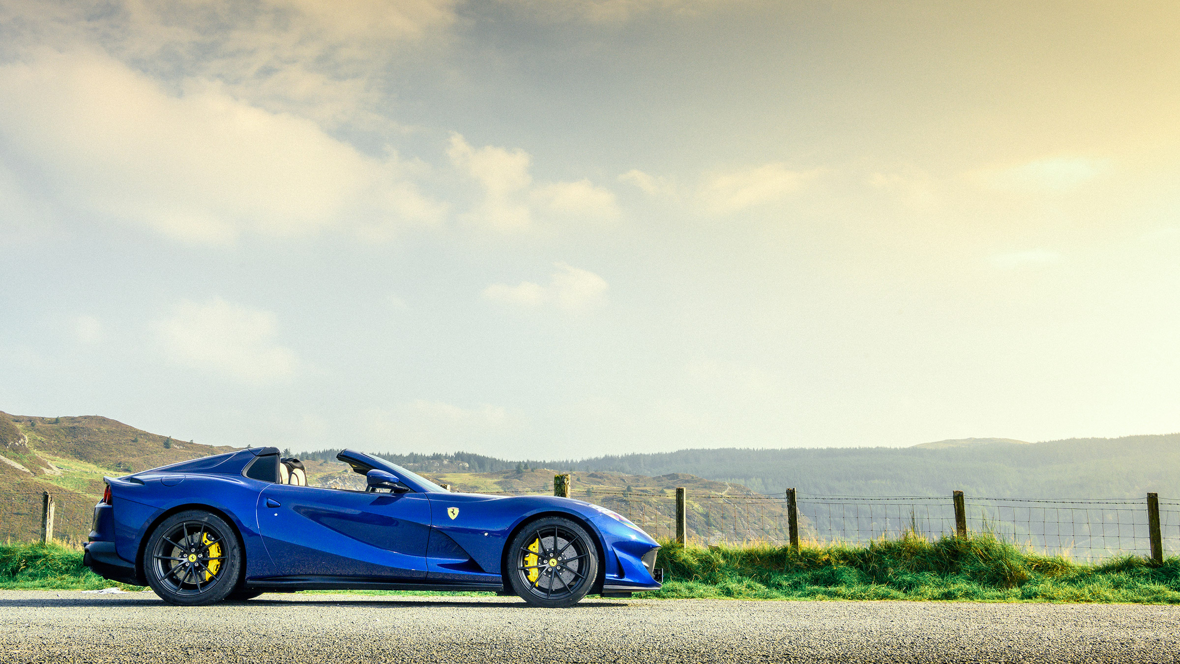 Ferrari 812 GTS TDF blue - profile static 