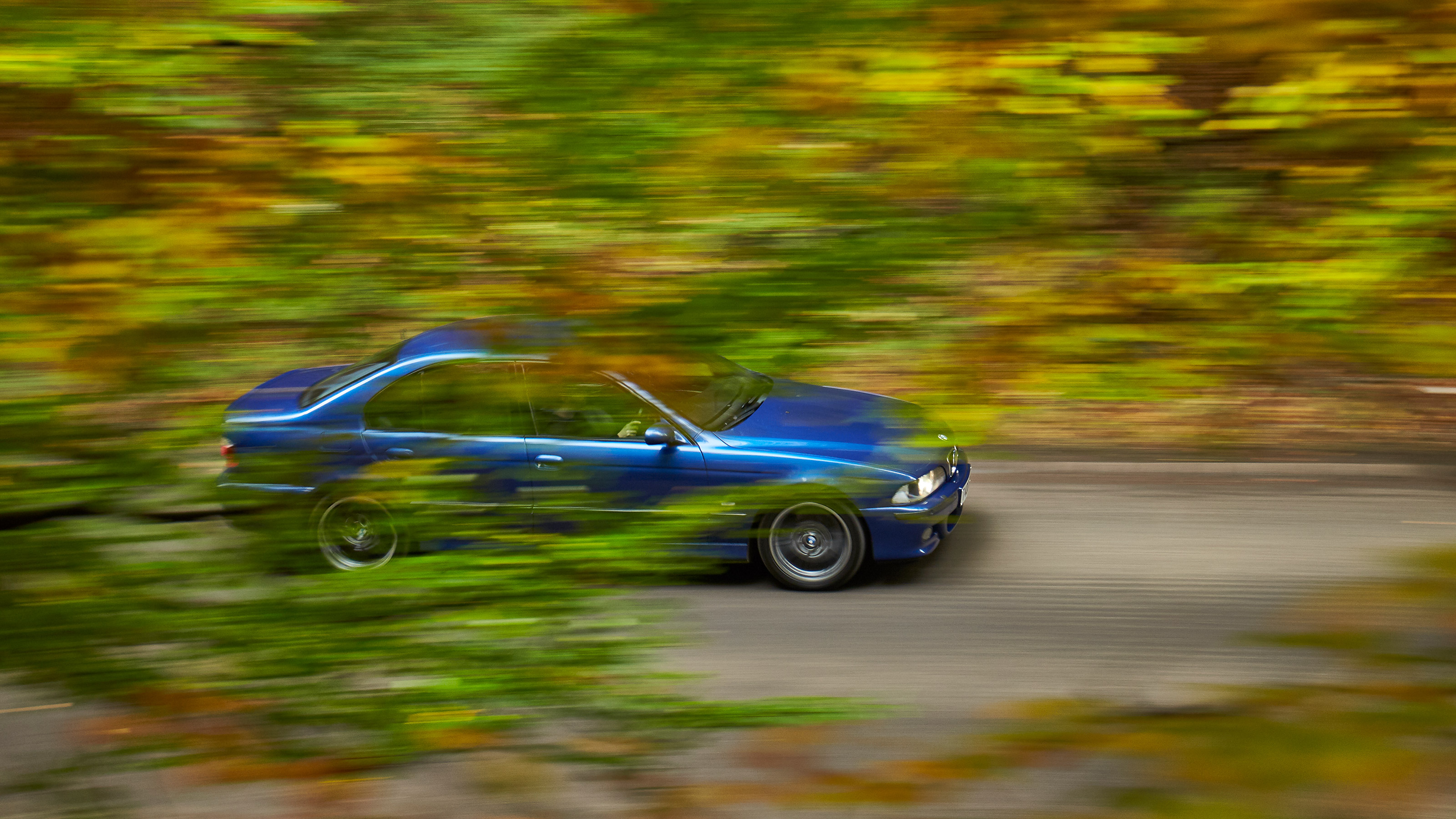 BMW E39 M5 side pan