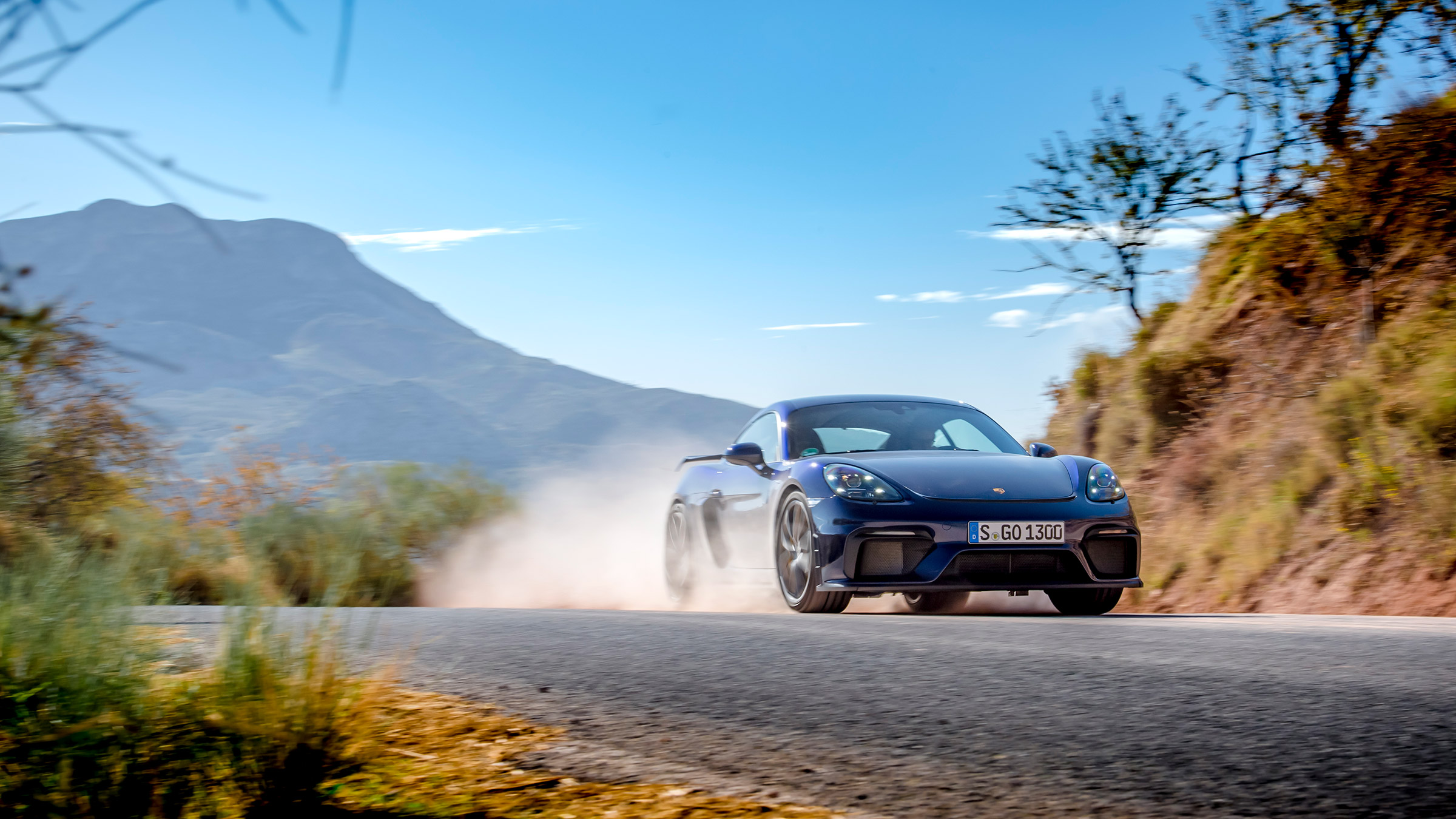 Porsche 718 Cayman GT4 front action