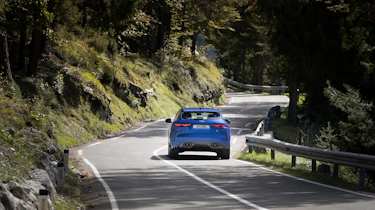 Jaguar F-Pace SVR 2021 rear action