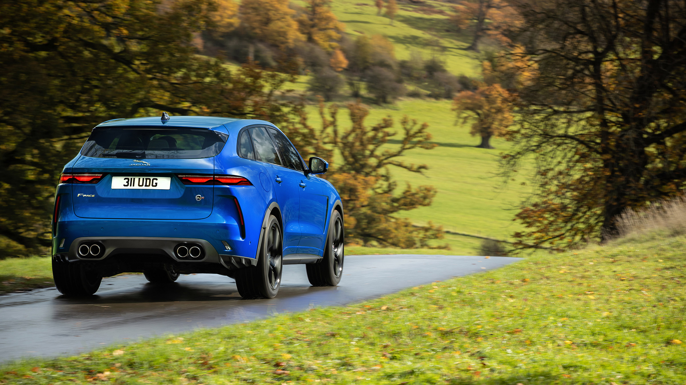 Jaguar F-Pace SVR 2021 rear quarter