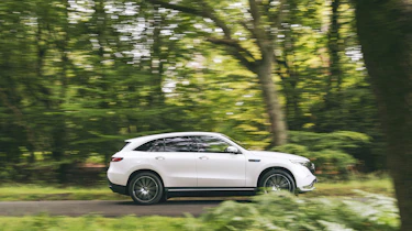 Mercedes EQC - pan