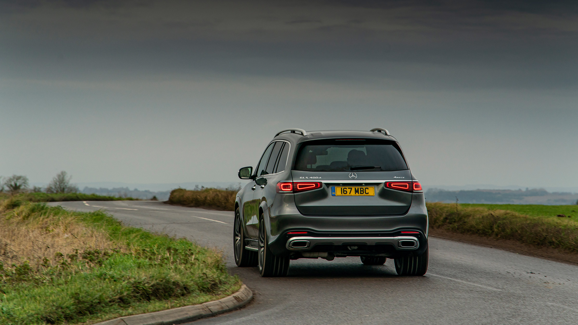 Mercedes GLS400d UK drive - rear