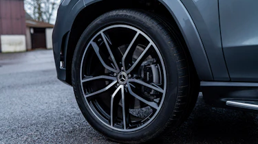 Mercedes GLS400d UK drive - wheels