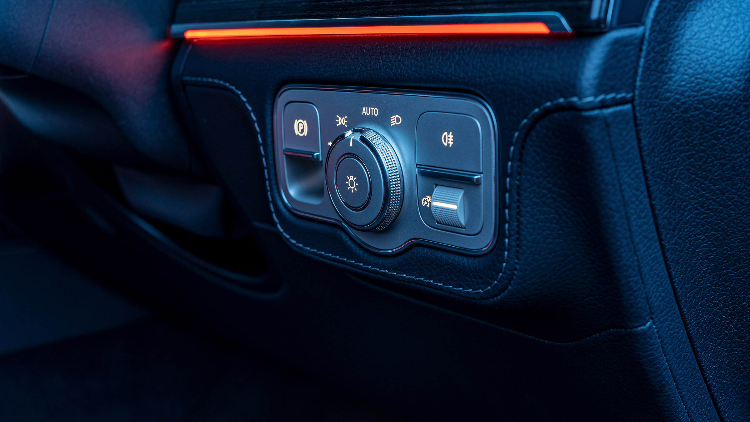 Mercedes GLS400d UK drive - lights