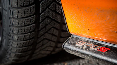 Pirelli winter tyres campaign - 570S