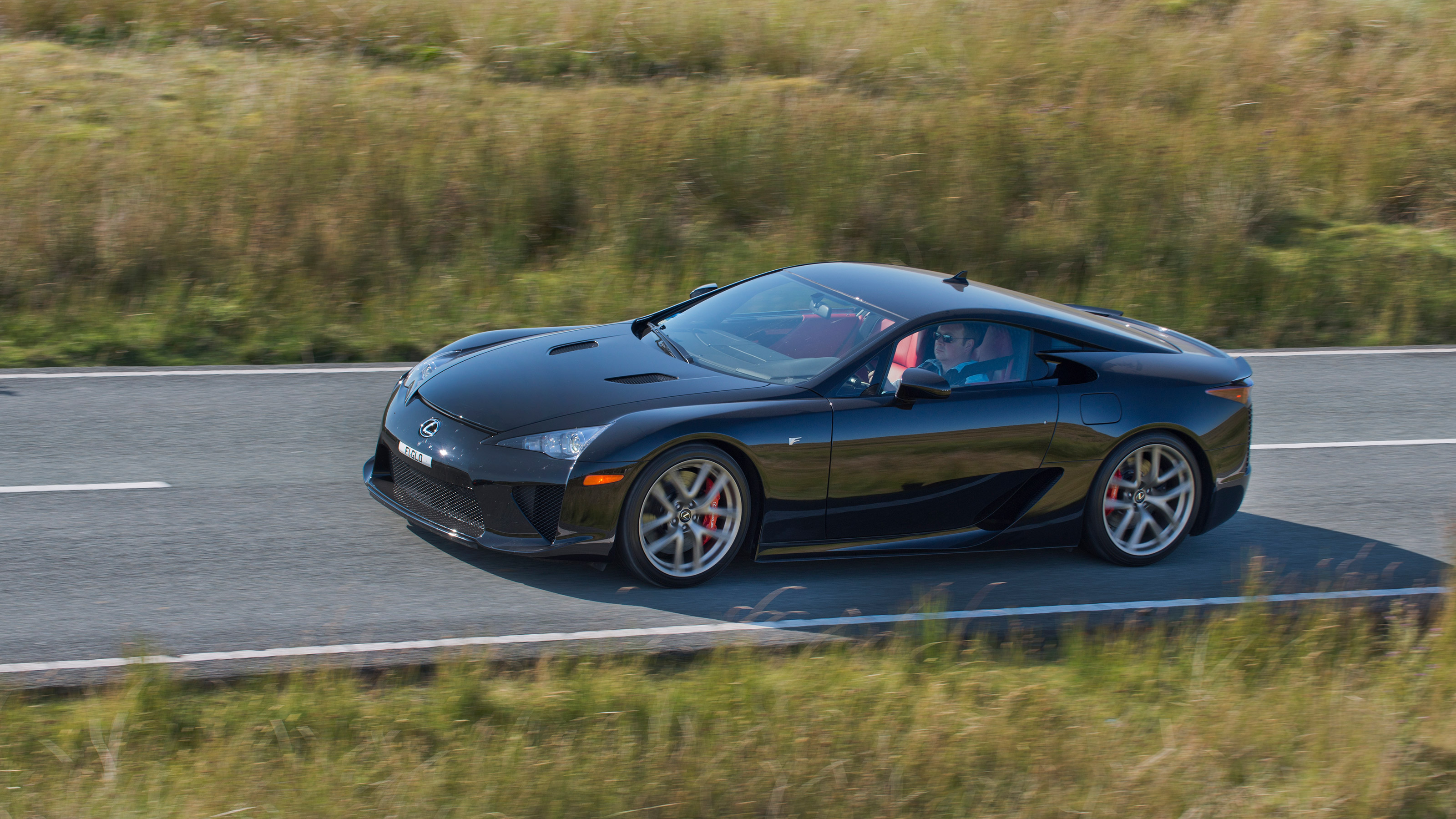 Lexus LFA front 