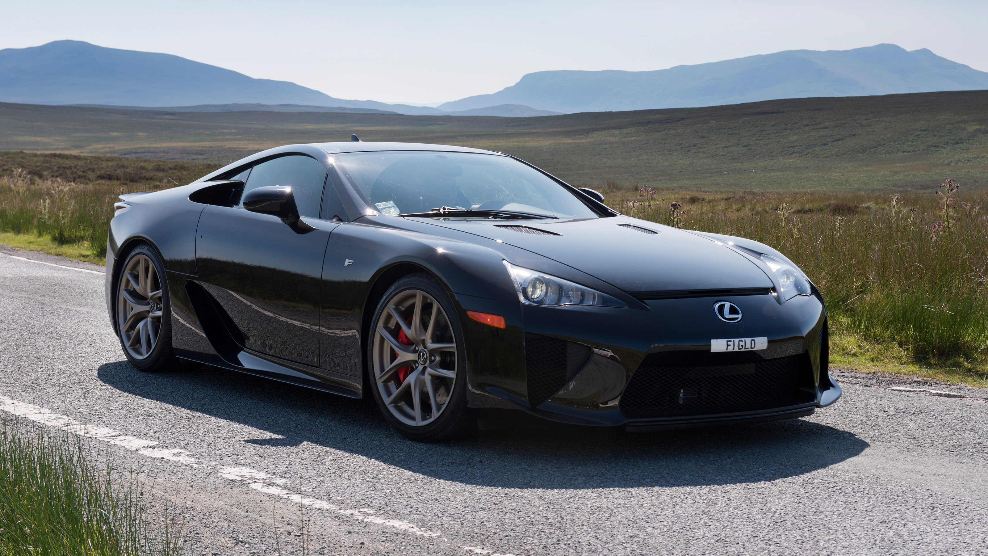 Lexus LFA front black