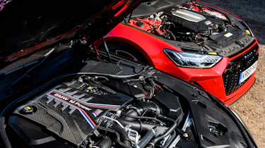 Audi RS7 vs M8 Comp GC - engines