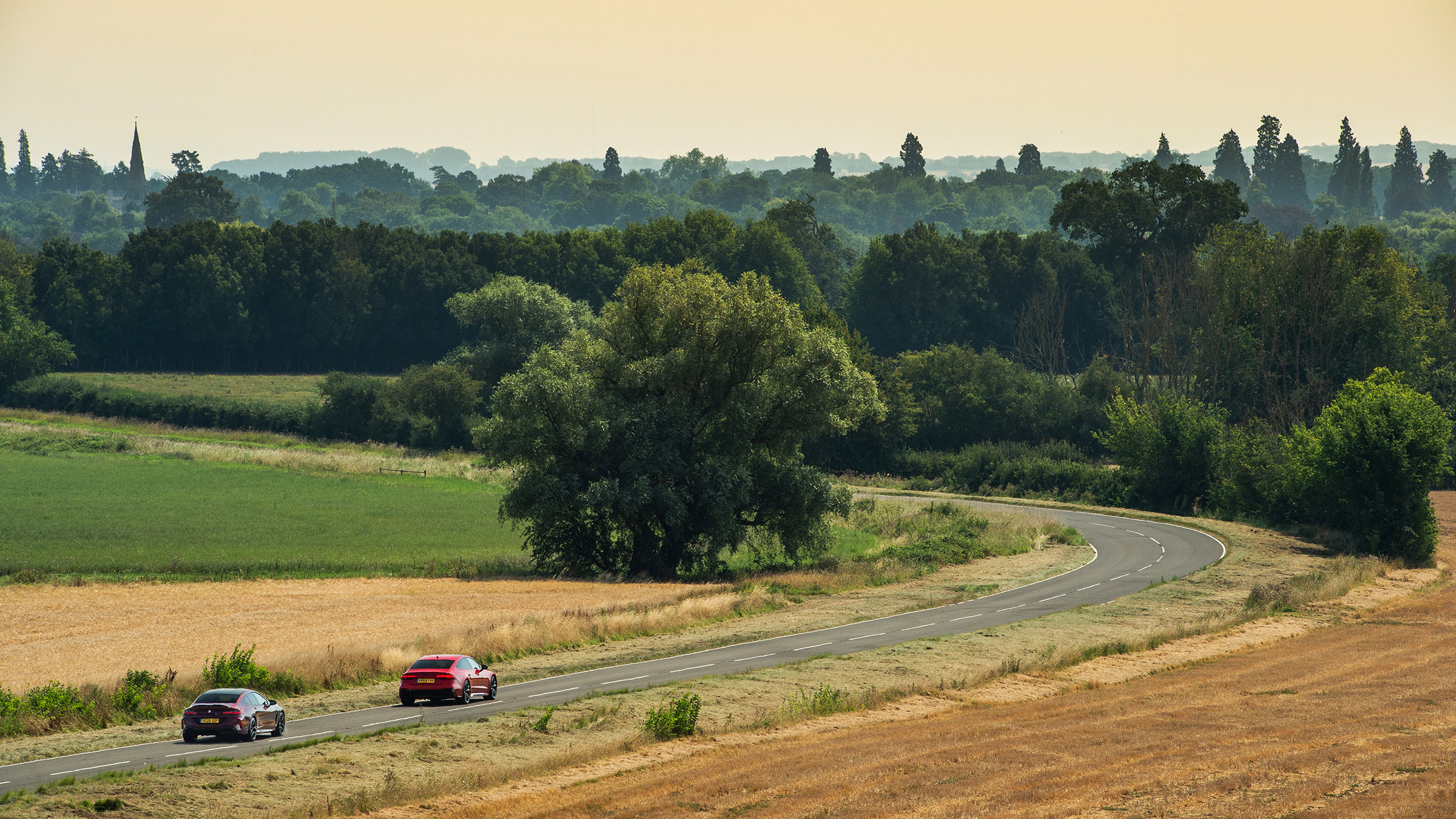 Audi RS7 vs M8 Comp GC - pan distance