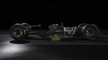 Peugeot Sport Hybrid4 500kW - side