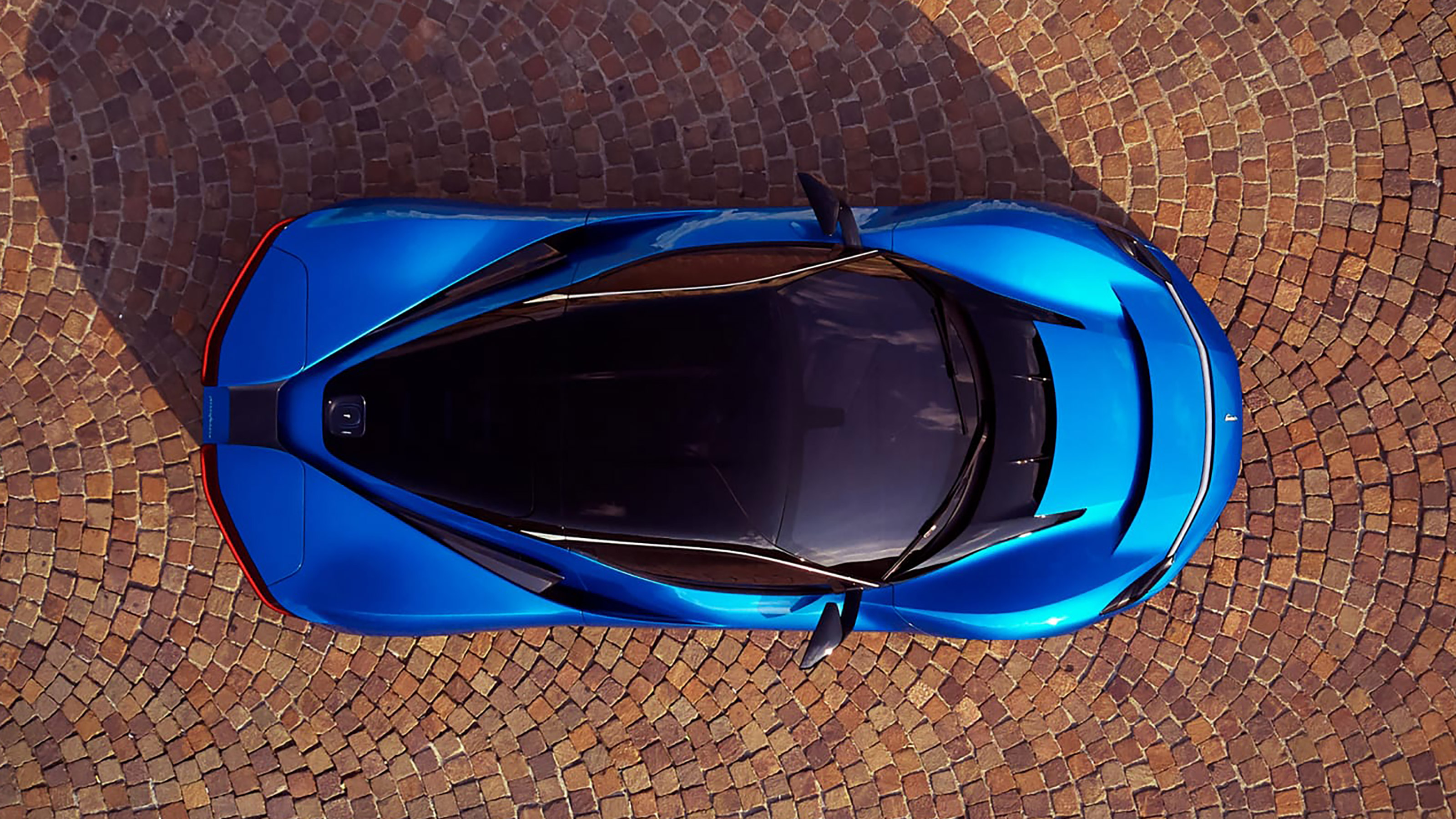 Pininfarina Battista top