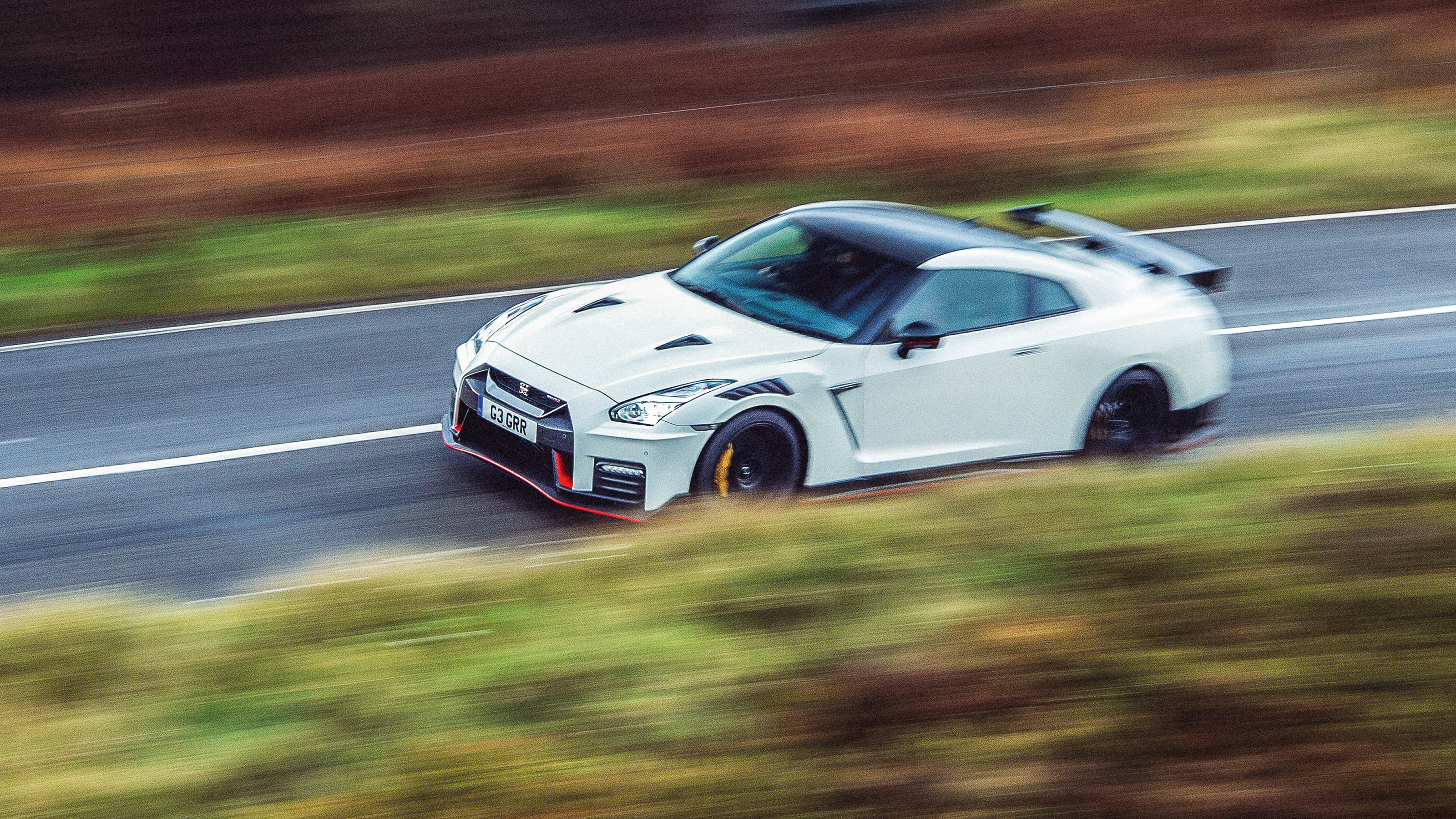 R35 Nissan GT-R Nismo front