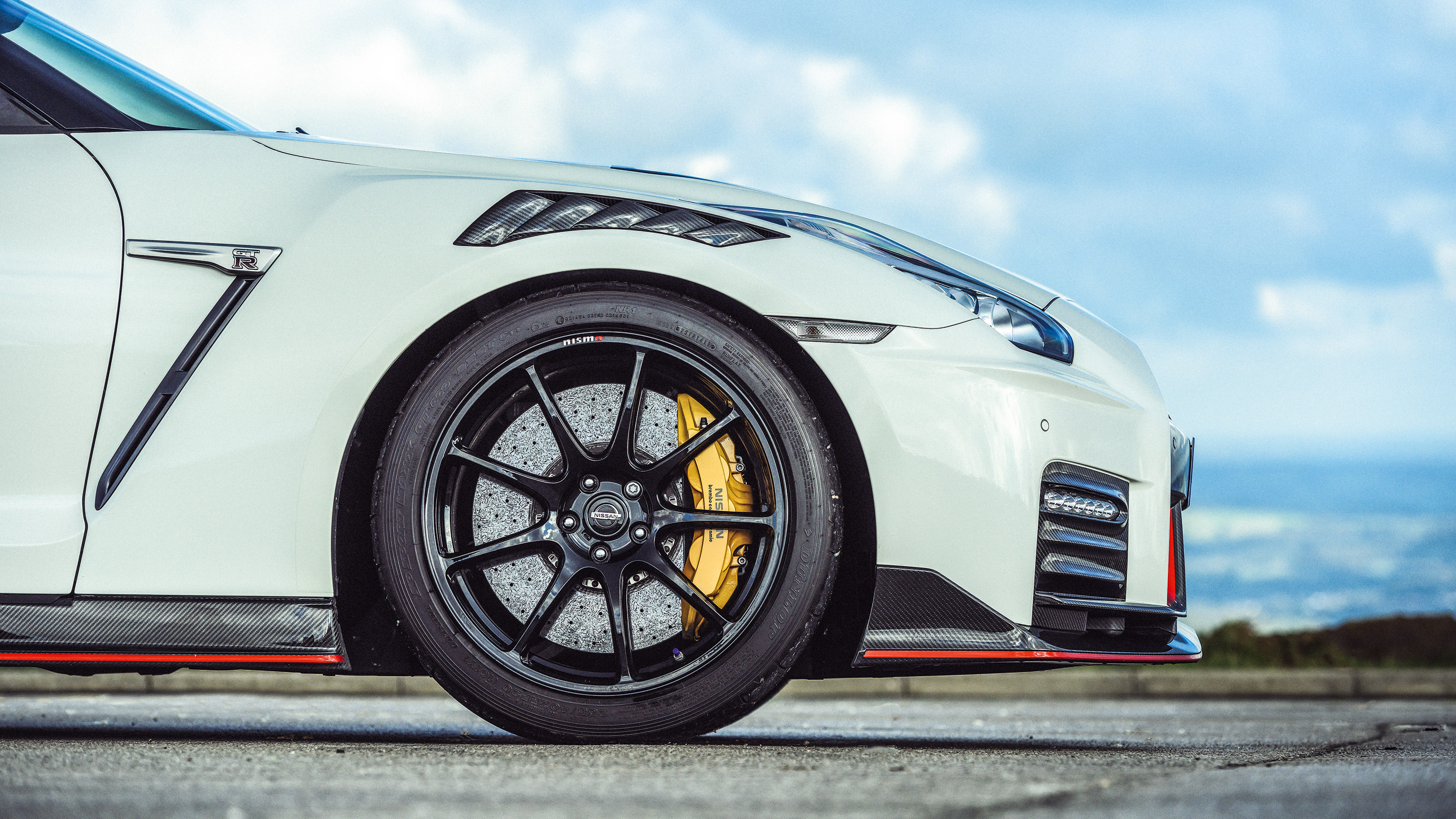 R35 Nissan GT-R Nismo wheel