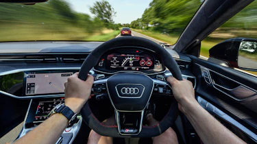 Audi RS7 vs M8 Comp GC - interior driving