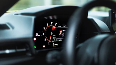 Manhart GR 550 Supra dash