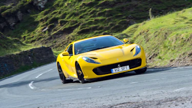 Ferrari 812 Superfast - cornering
