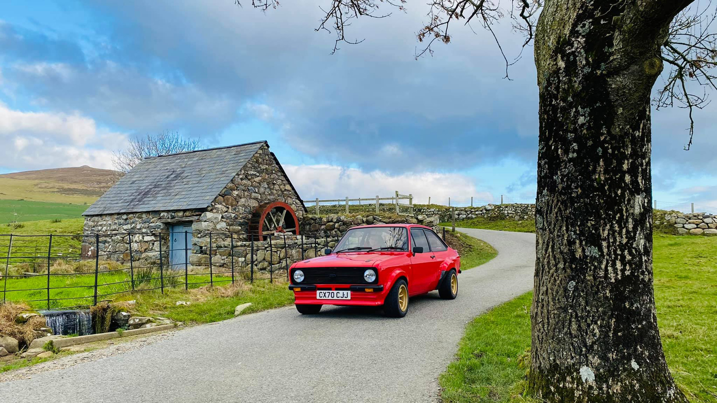 MST Mk2 Ford Escort Road &amp; Track 2
