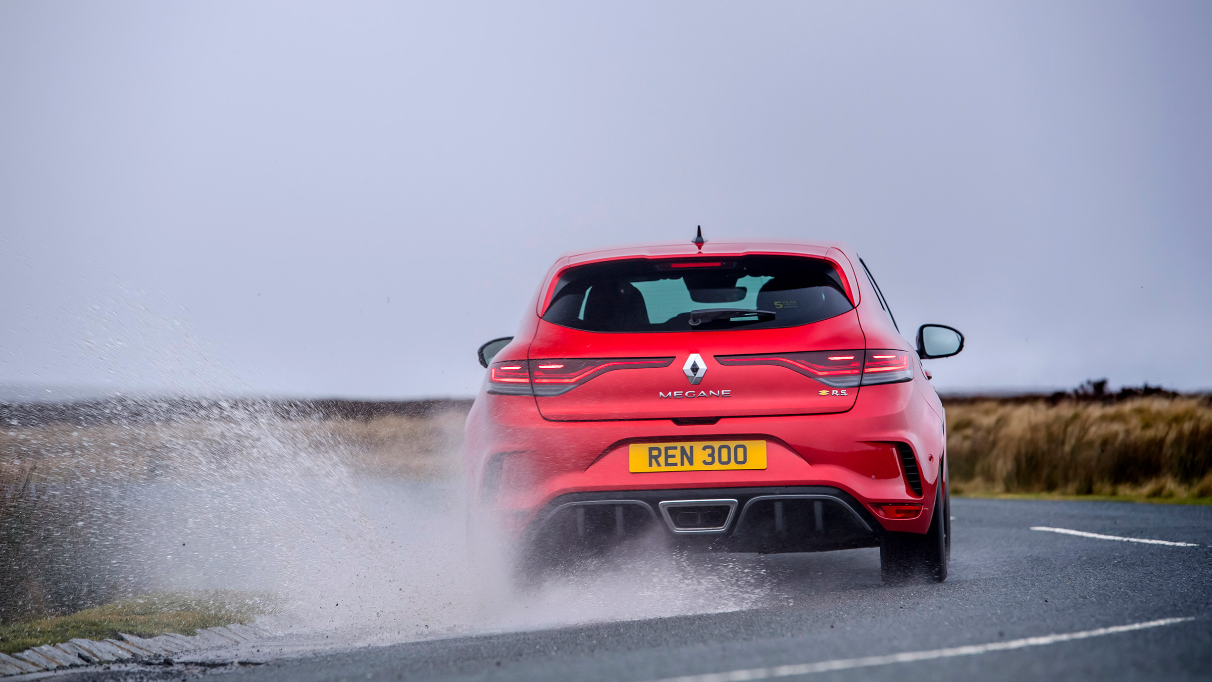 2021 Renault Megane RS300 DCT - rear splash