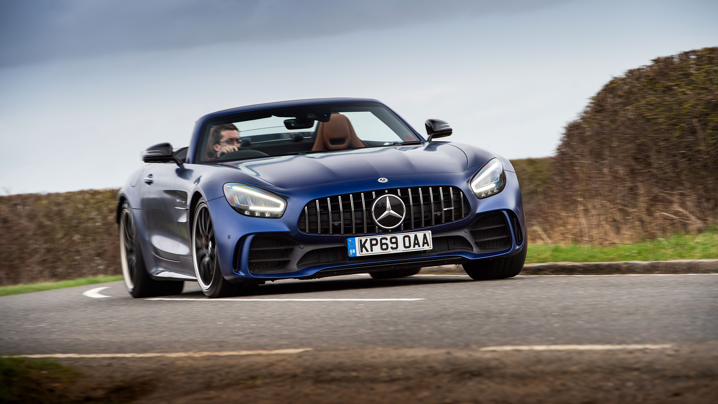 Mercedes-AMG GT R Roadster - 2021 front cornering