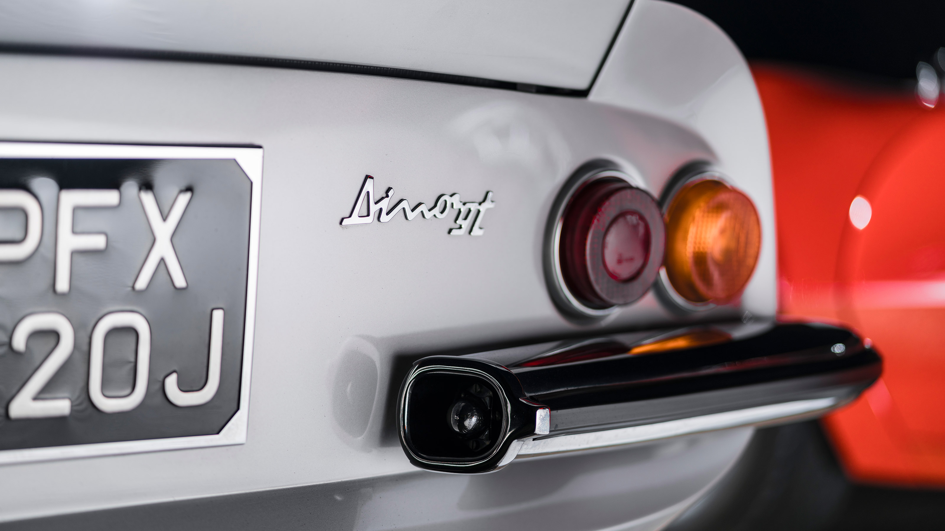 Ferrari Dinos go head-to-head