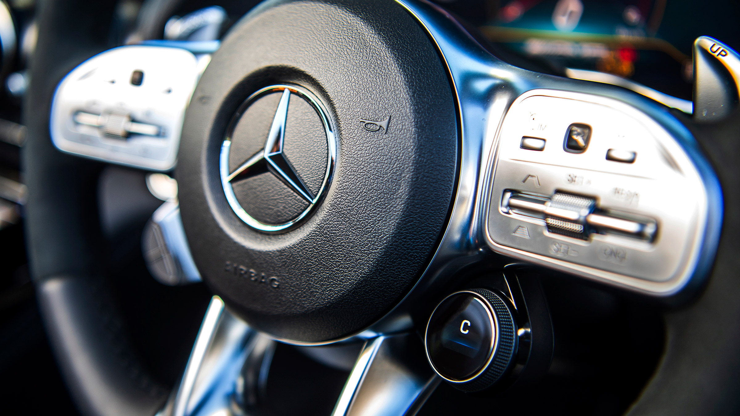 Mercedes-AMG GT Roadster - 2021 details