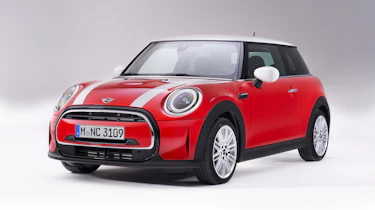 Mini Cooper 2021 - front quarter