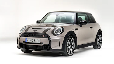 Mini Cooper S 2021 - front quarter